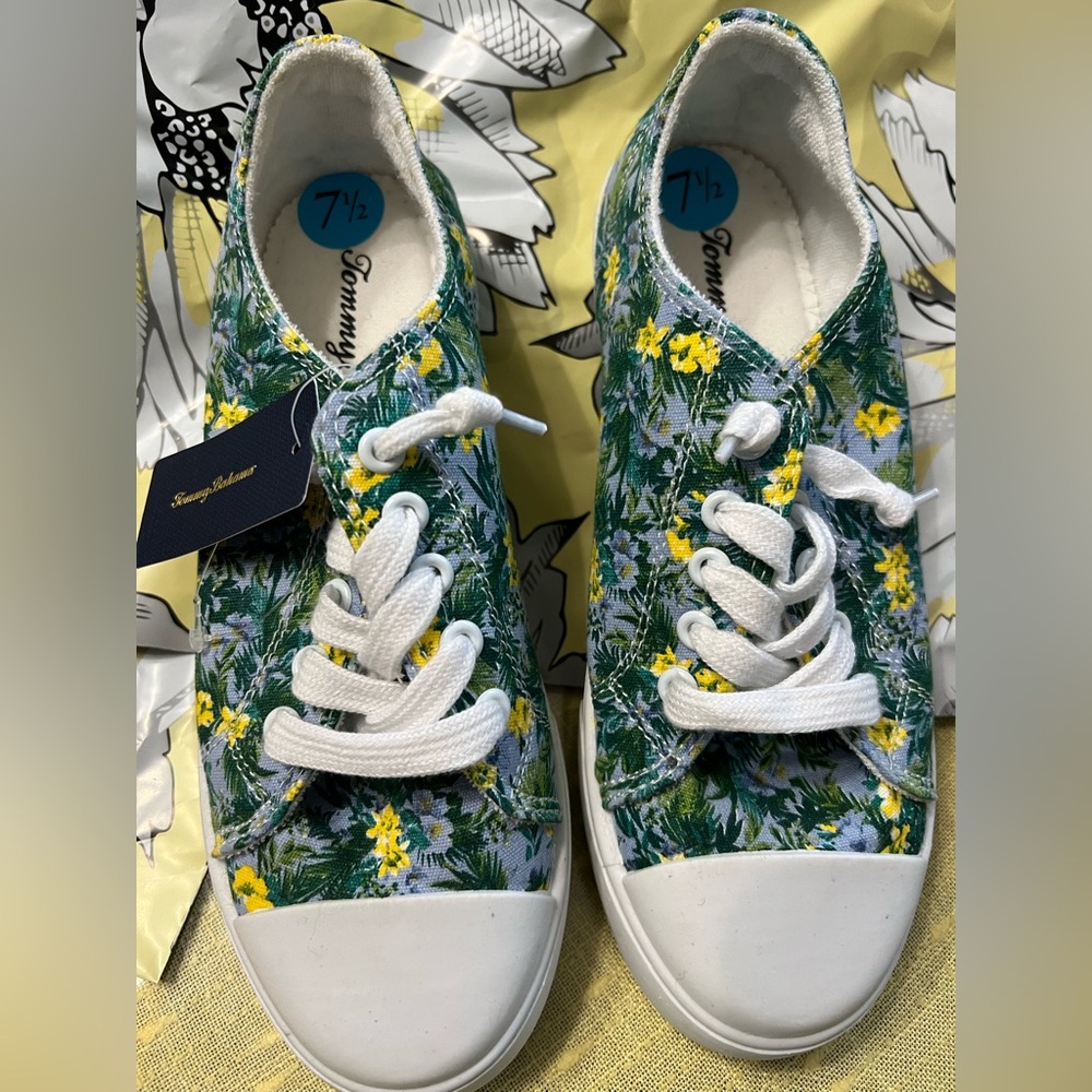 Tommy Bahama Green and Yellow Floral Women’s Sneakers NWT